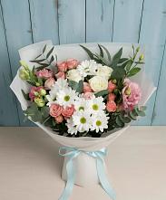 Букет цветов из:  Розы, Лизиантусы и Хризантемы в Першино