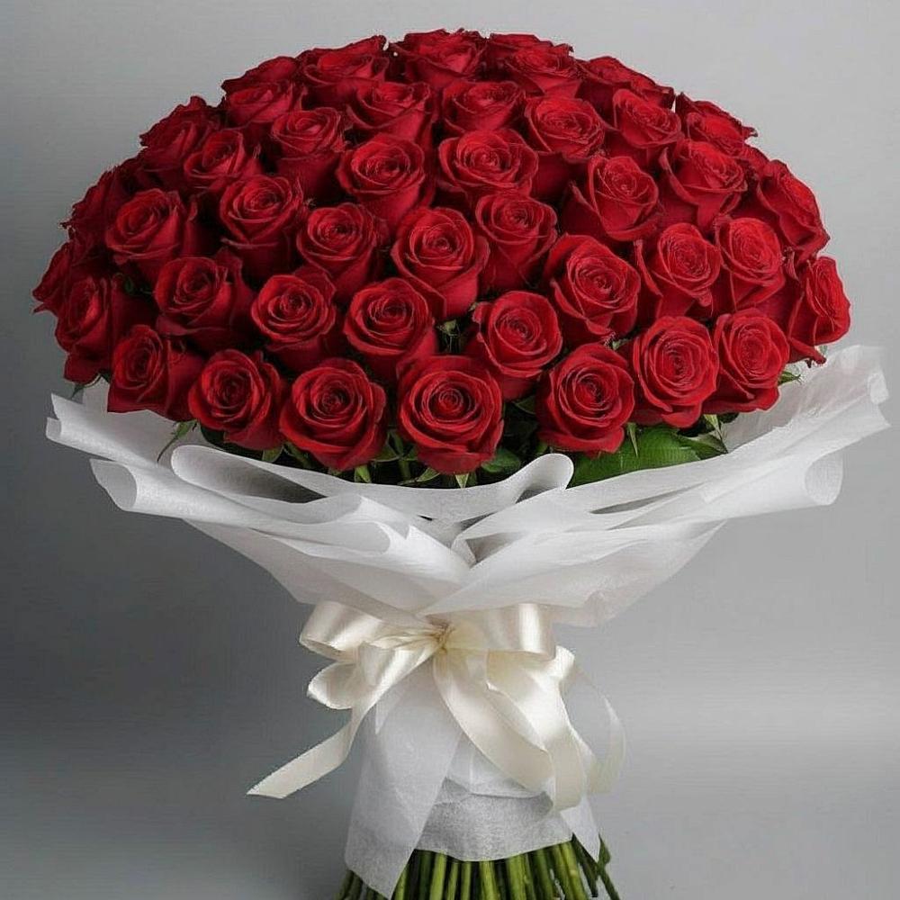 Букет 101 Красная роза Блэк Мэджик в Першино