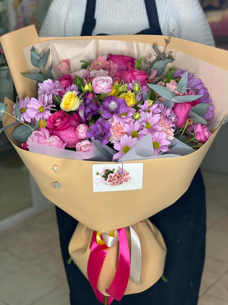 Букет цветов из: Хризантемы, Гвоздики и Альстромерии в Першино