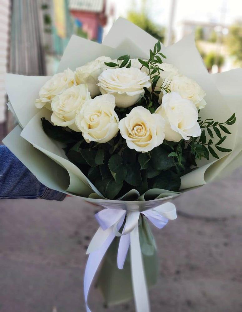 Букет Белые розы Проуд в Першино