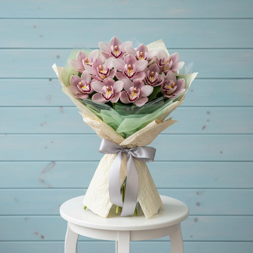 Букет цветов из: Орхидеи и Розы в Першино