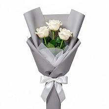 Букет 3 белые розы в Першино