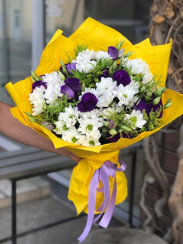 Букет цветов из: Ирисы, Хризантемы и Ромашки в Першино
