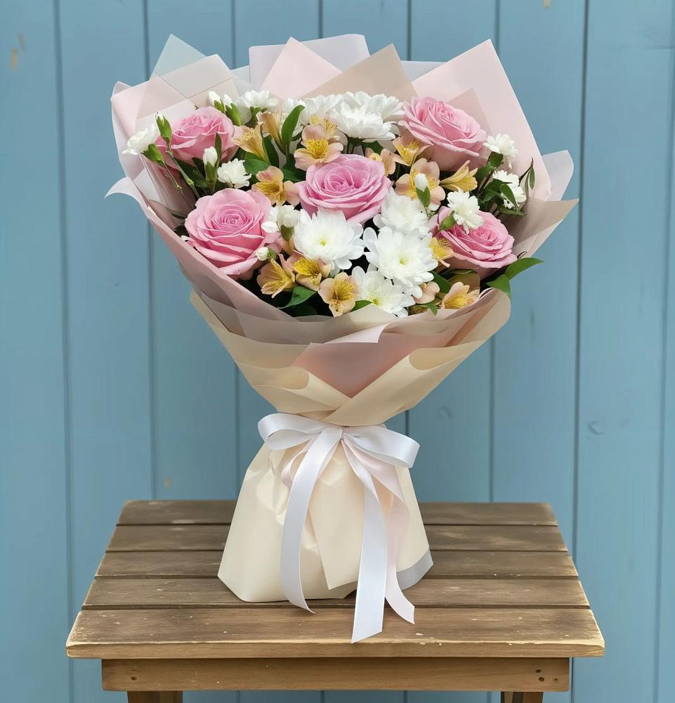 Букет цветов из: Гвоздики, Орхидеи и Розы в Першино