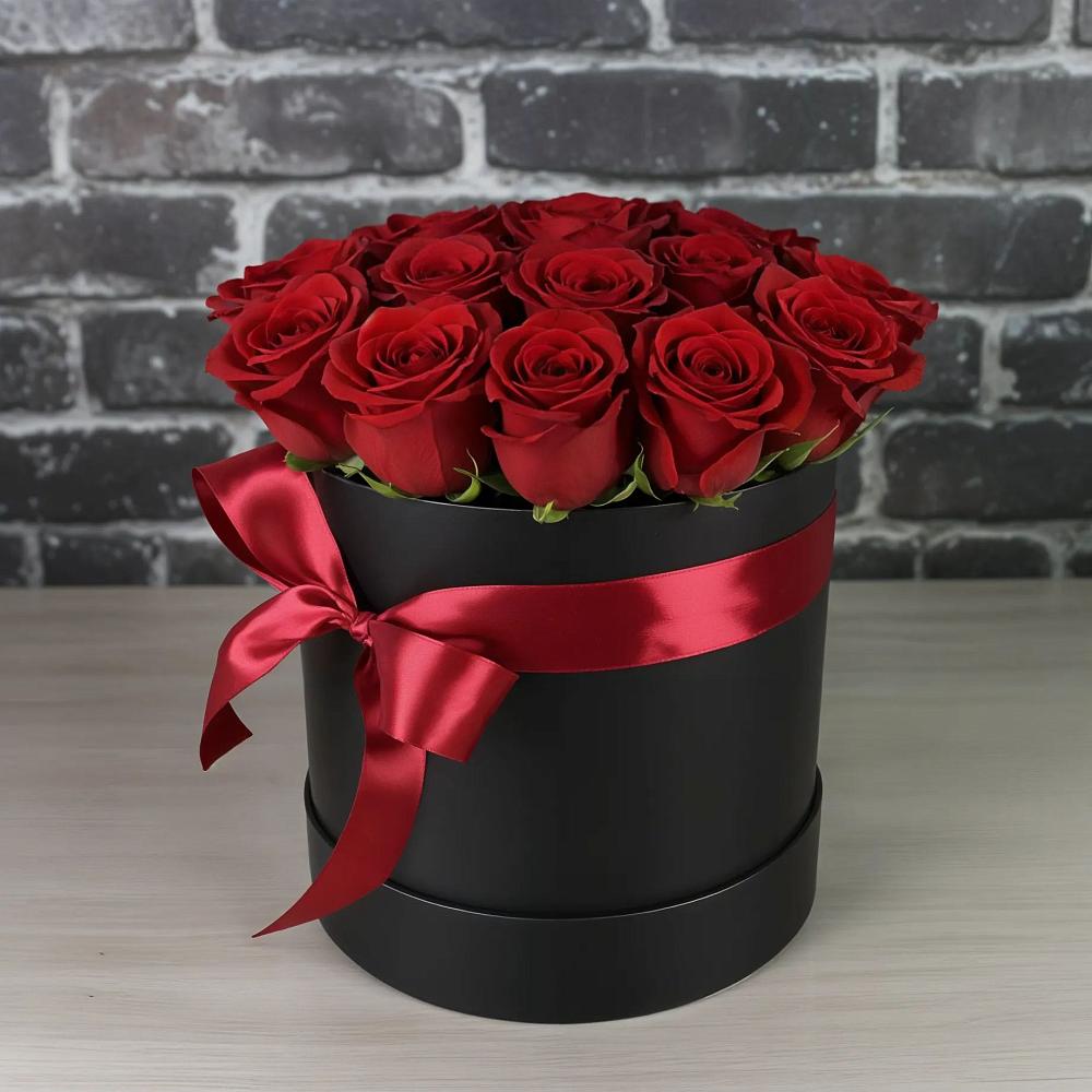 Цветочная композиция из Розы в шляпной коробке в Першино