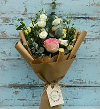 Букет цветов из:  Розы и Лизиантусы в Першино